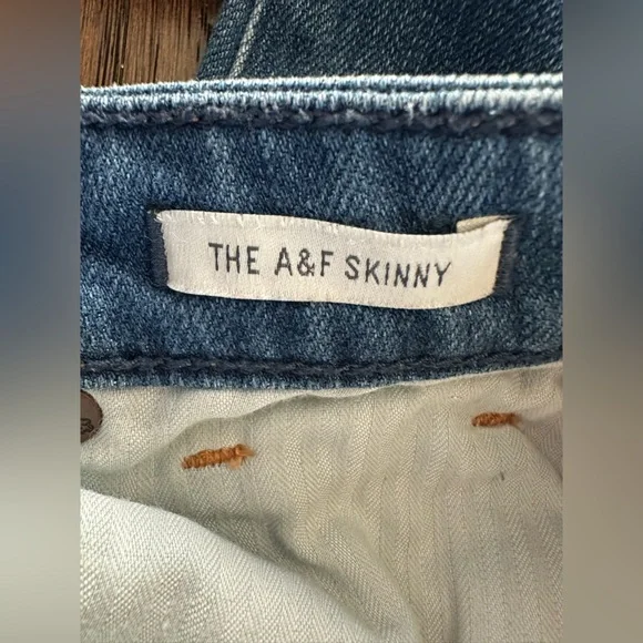 Abercrombie & Fitch Women’s Skinny Jeans- size W25/L33 - Picture 4 of 6